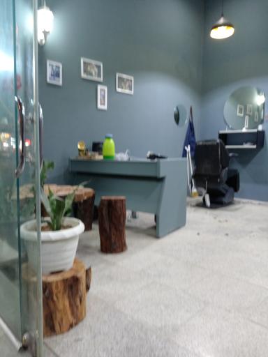 عکس سالن پیرایش یوسف