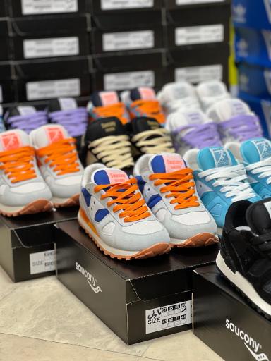 عکس فروشگاه آدینایک