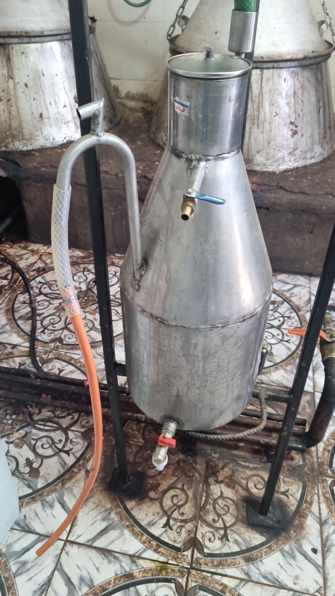 عکس سهند گلاب ایرانیان