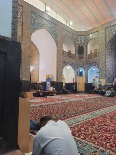 عکس مدرسه پریزاد (پاسخگویی به سوالات دینی)