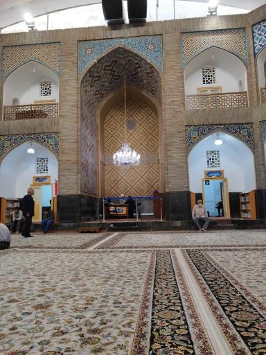 عکس مدرسه پریزاد (پاسخگویی به سوالات دینی)