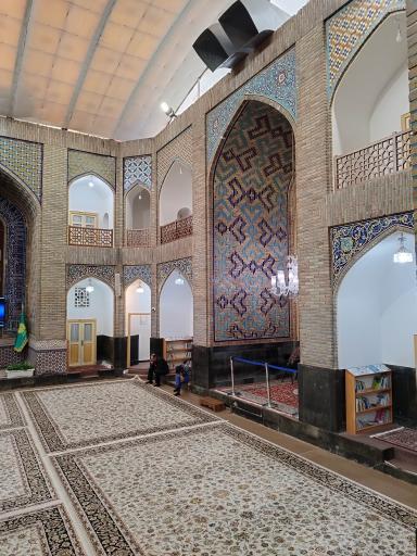 عکس مدرسه پریزاد (پاسخگویی به سوالات دینی)