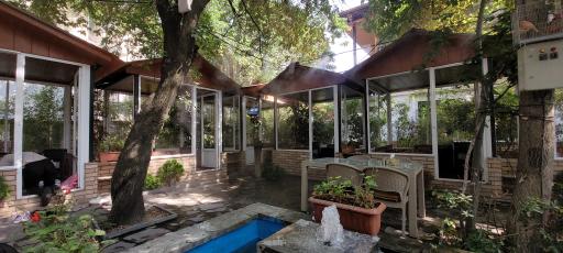 عکس باغ رستوران آویشن