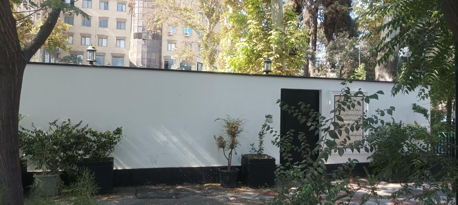 عکس ساختمان موقوفی پسران آفتاب 