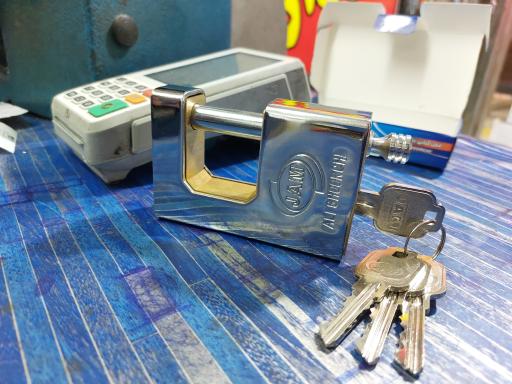 عکس خدمات قفل و کلید طوس