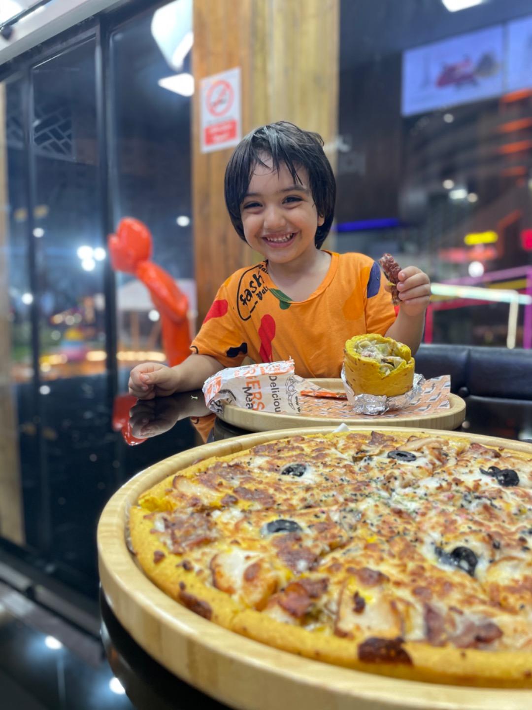 عکس کافی شاپ و فست فود چیمنی