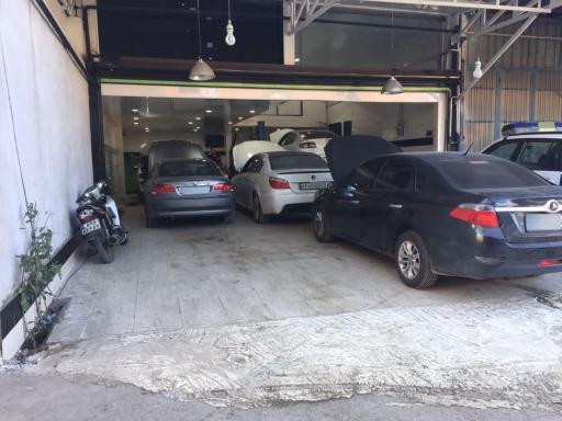 عکس مرکز تخصصی گیربکس اتومات مهندس مسعود صحرانورد