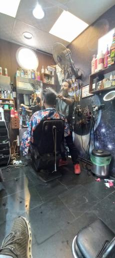 عکس آرایشگاه مردانه رئال