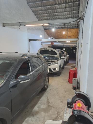 عکس تعمیرگاه دکتر ماشین