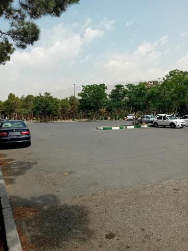 عکس پیست دوچرخه سواری چیتگر