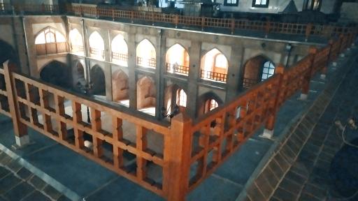 عکس مدرسه علمیه حکیم هاشم