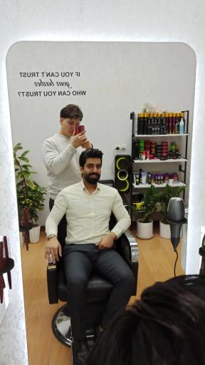 عکس سالن مردانه آرش هیرکات