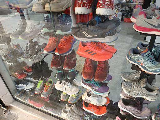 عکس کفش کتونی استوک خارجی