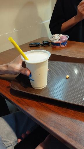 عکس بستنی کافه شهربازی اسکیمو