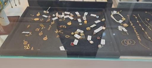 طلاجات صادقی 