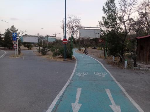 عکس پیست دوچرخه سواری چیتگر