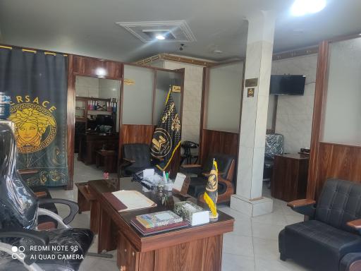 عکس مشاورین املاک آقا زاده 