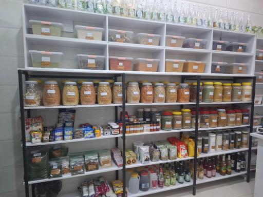 عکس عطاری حنا