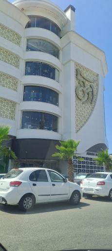 عکس آرش مال