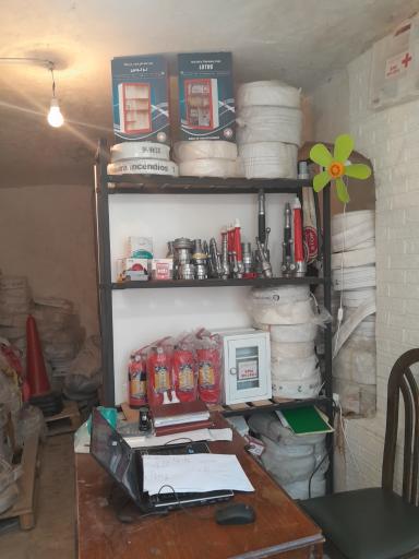 عکس کالای ایمنی و آتش نشانی ایمنگاه