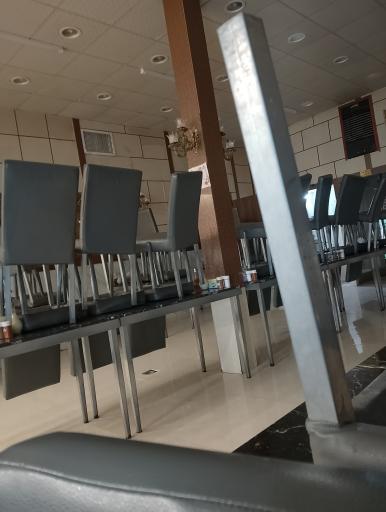 عکس غذاخوری عالیجناب