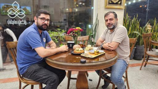عکس کافه باقلوای پاکان