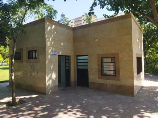 عکس بوستان باغ رز