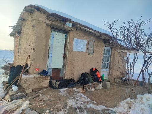 عکس کلبه مسیر کوهنوردی تخت مایون (جان‌پناه شاه غلام)