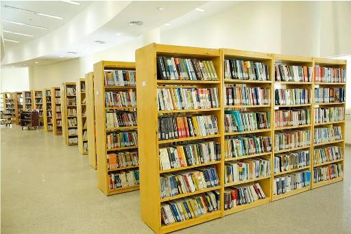 عکس کتابخانه و مرکز اسناد علمی