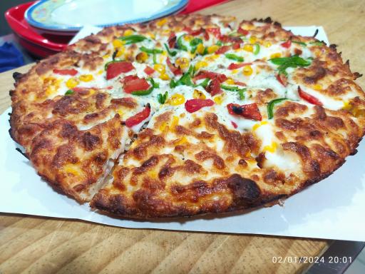 عکس پیتزا ساندویچ دلوین