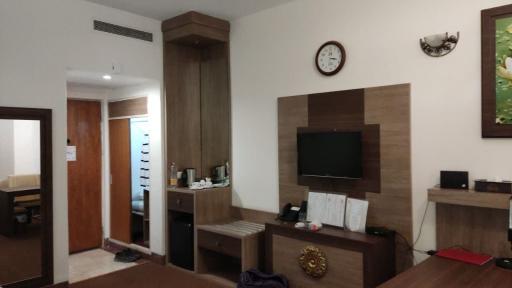 عکس هتل نیکان بافق