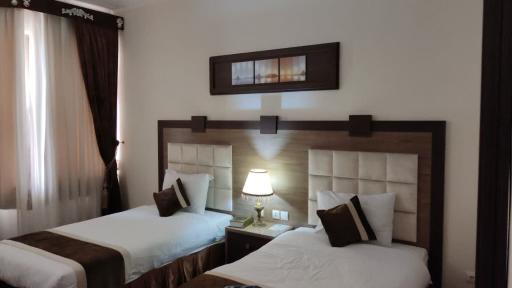 عکس هتل نیکان بافق