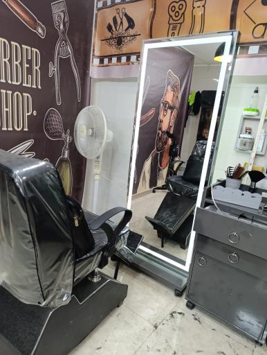 عکس آرایشگاه مردانه مهدی