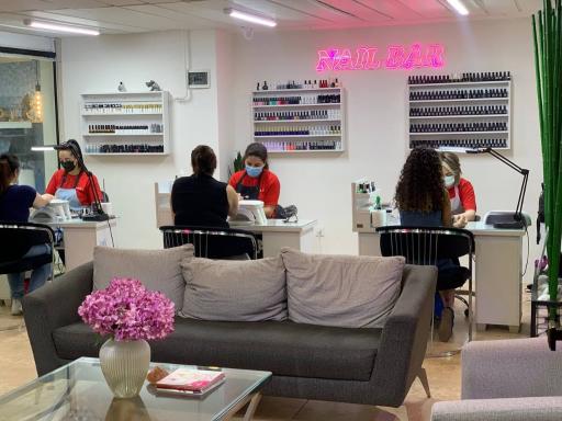 عکس مرکز زیبایی حنا