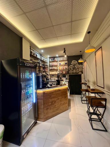 عکس کافه مون