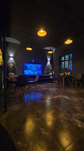 عکس کافه مون