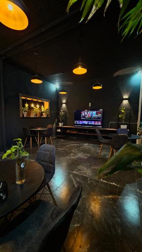 عکس کافه مون