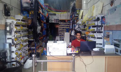 فروشگاه لوازم بادی کامیون بنیامین (طهماسبی)