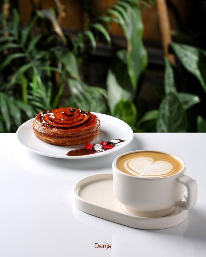 عکس کافه دنجا