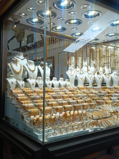 عکس مرکز خرید طلا و جواهر زمرد