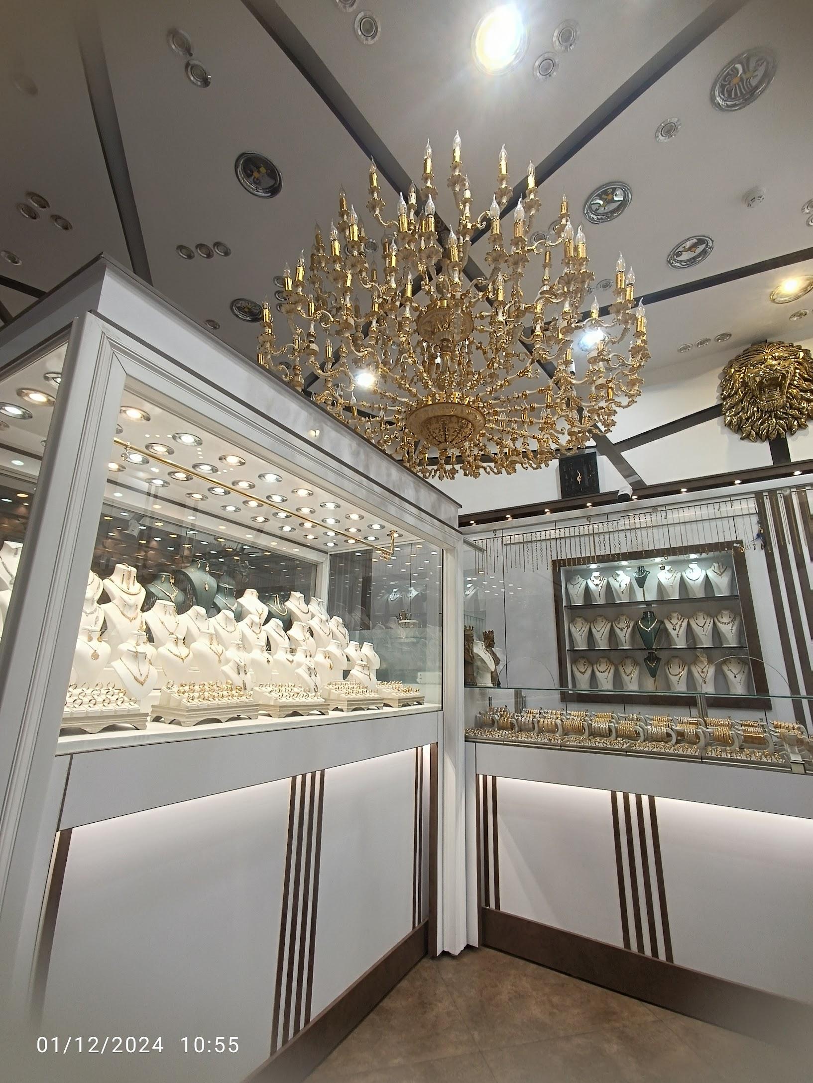 عکس مرکز خرید طلا و جواهر زمرد