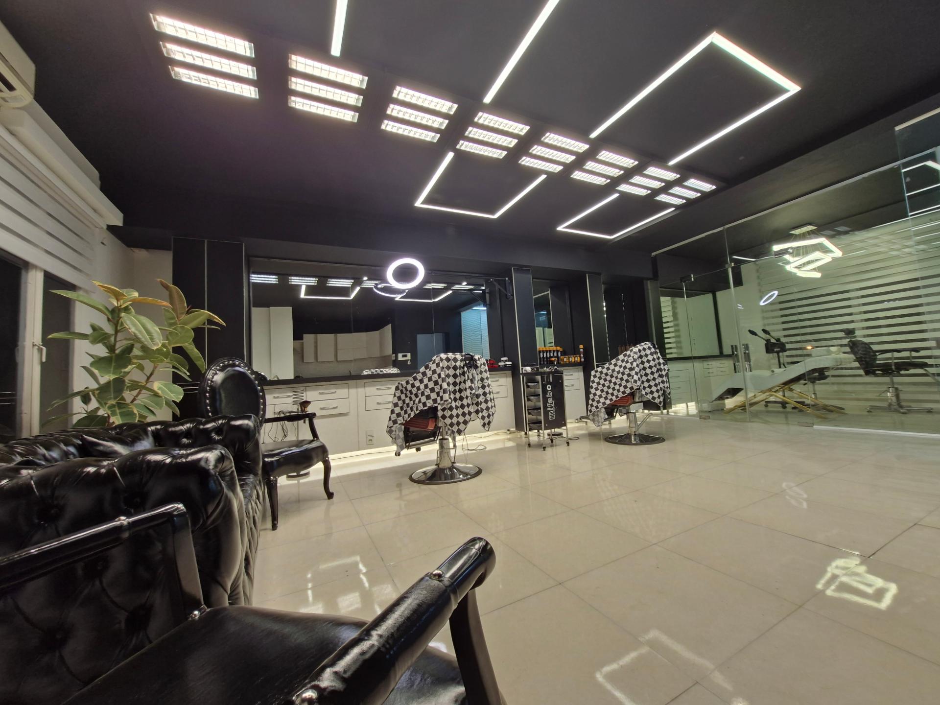 عکس آرایشگاه حسین قربانی