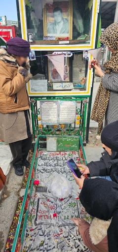 عکس مزار شهید سید احمد پلارک