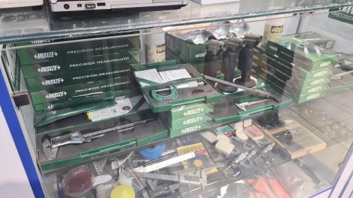 عکس فروشگاه ابزار زرگری تک