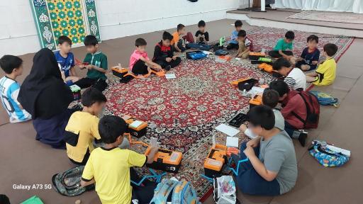 عکس دبستان پسرانه انديشه سبز