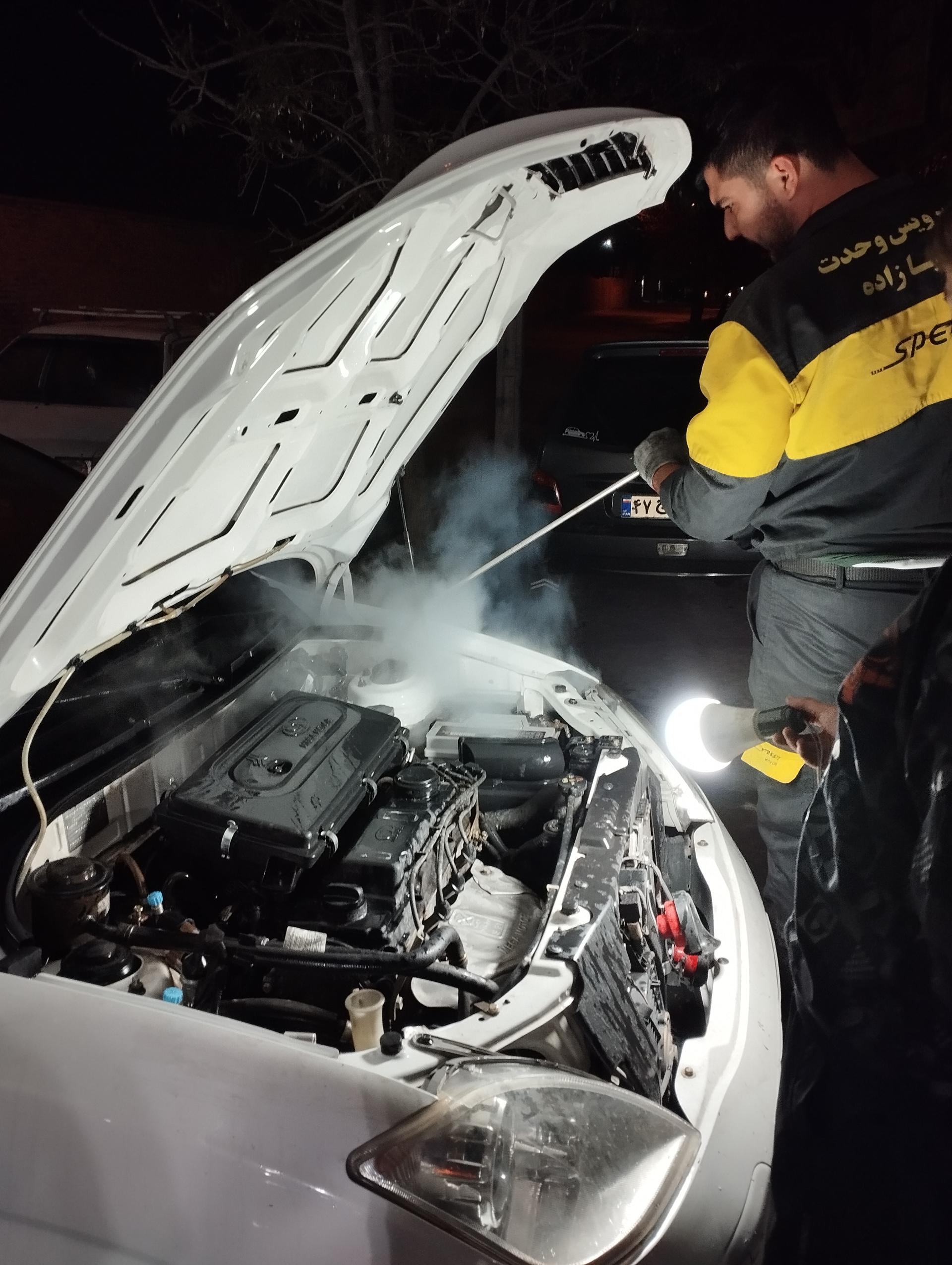 عکس آپاراتی و تعویض روغنی وحدت