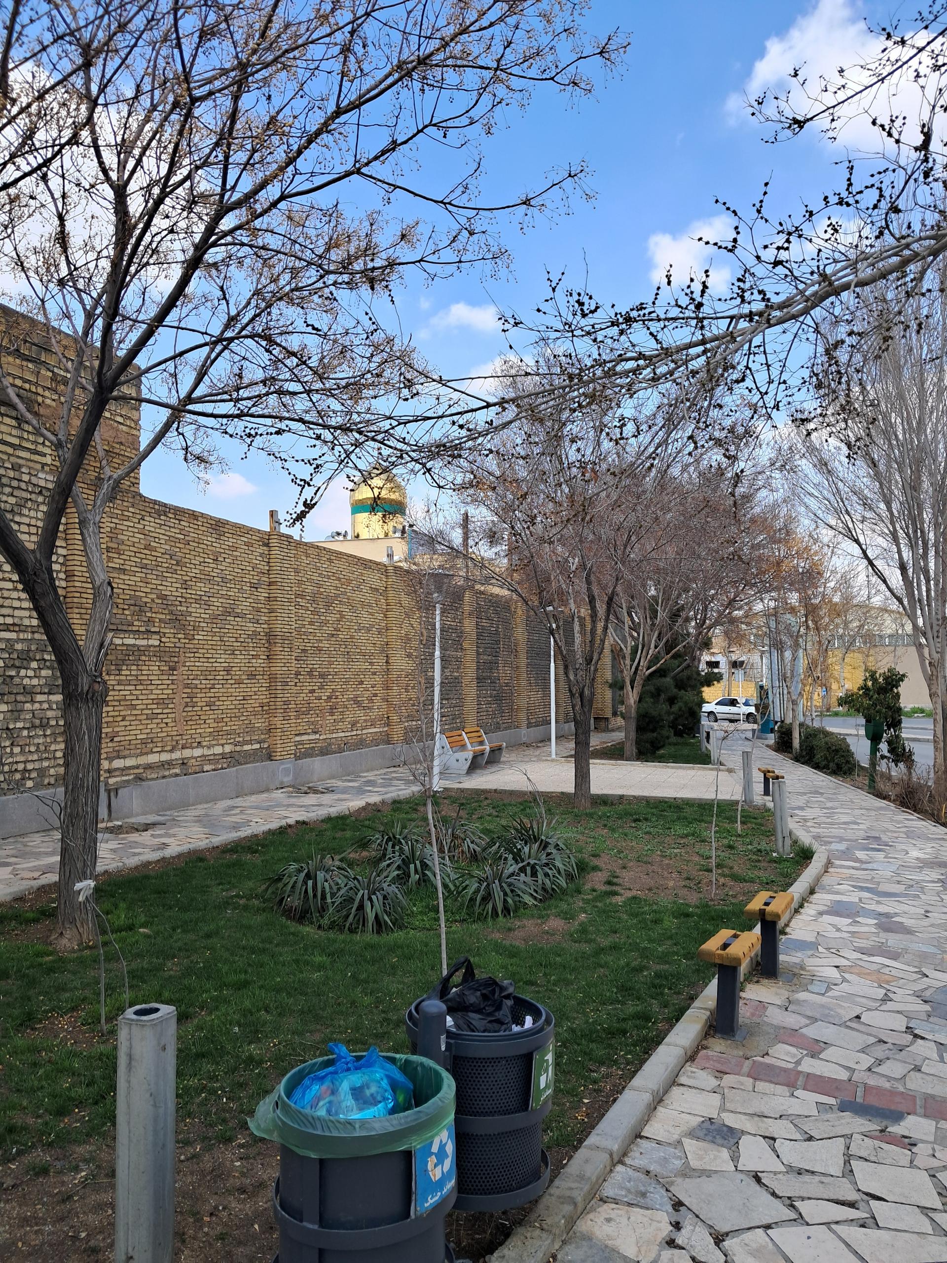 عکس فضای سبز چهارراه زاهد