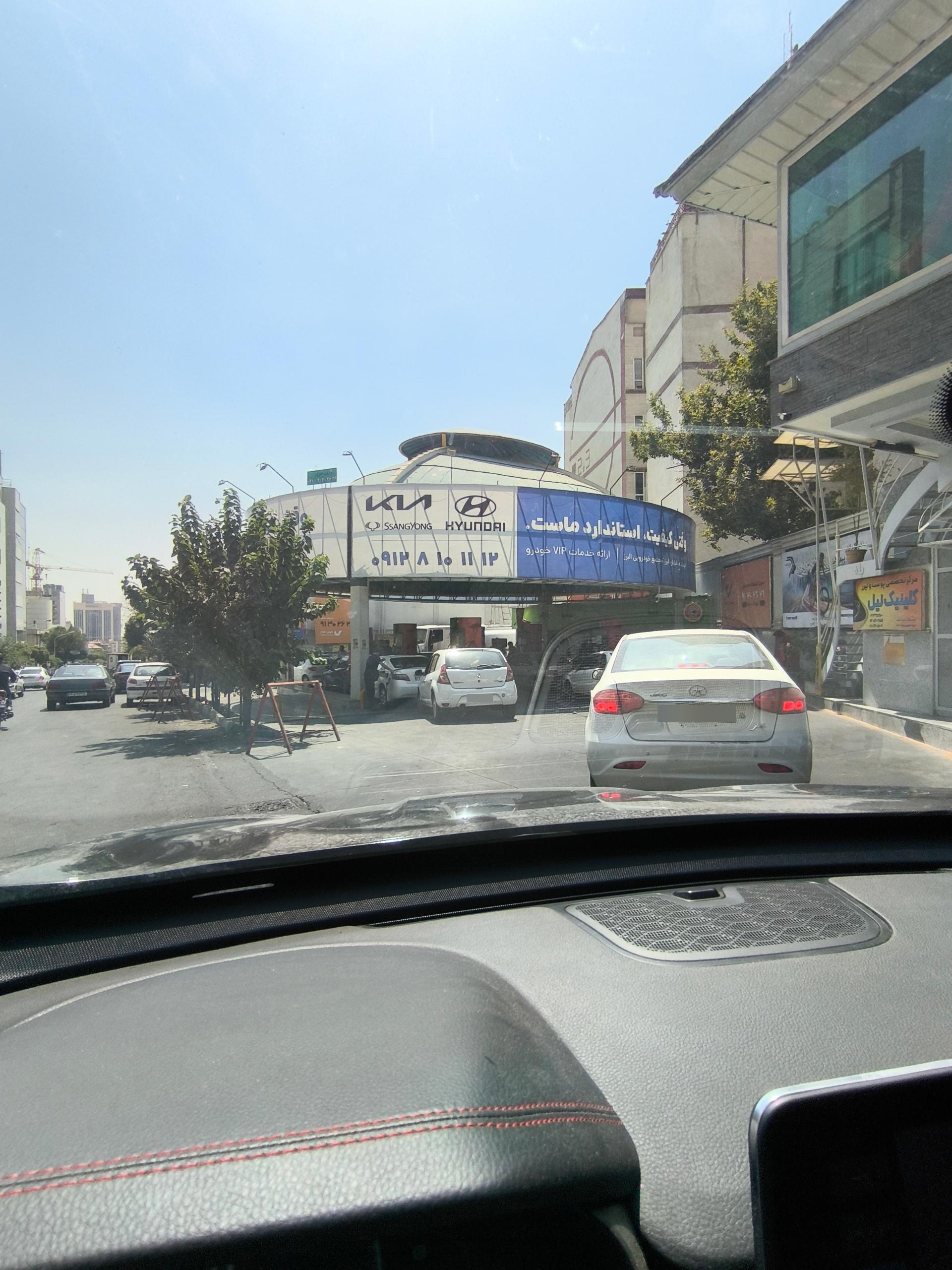 عکس جایگاه بنزین اقدسیه