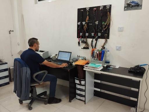 عکس تعمیرات الکترونیک خودرو نوین الکترونیک