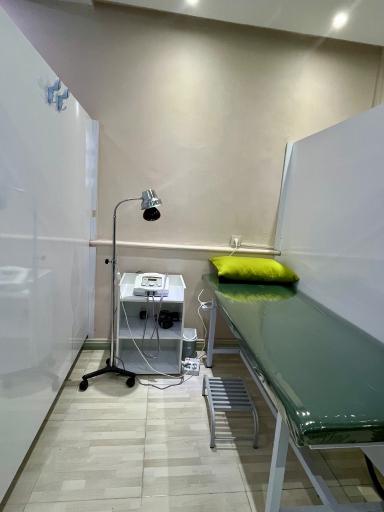 عکس فیزیوتراپی آوان